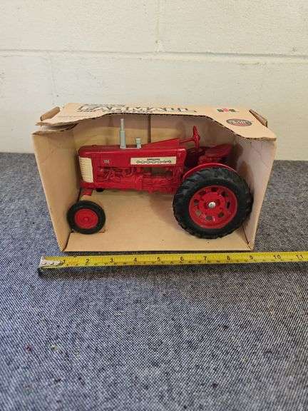 FARMALL 350 TRACTOR IN BOX