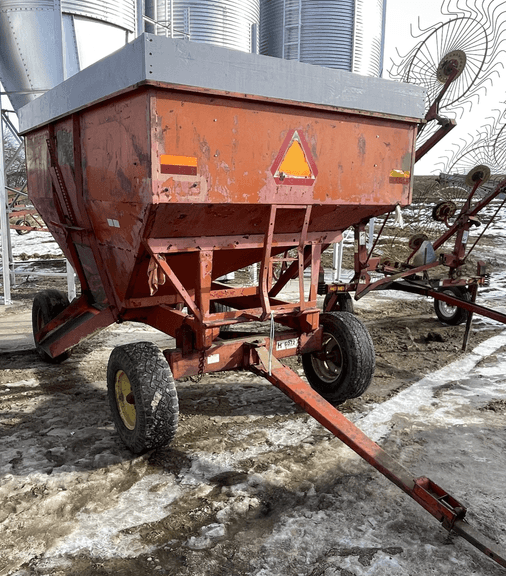 Gravity Wagon with Kory Model 6072 Running Gear