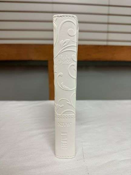 NIV Brides Bible White Leather Soft