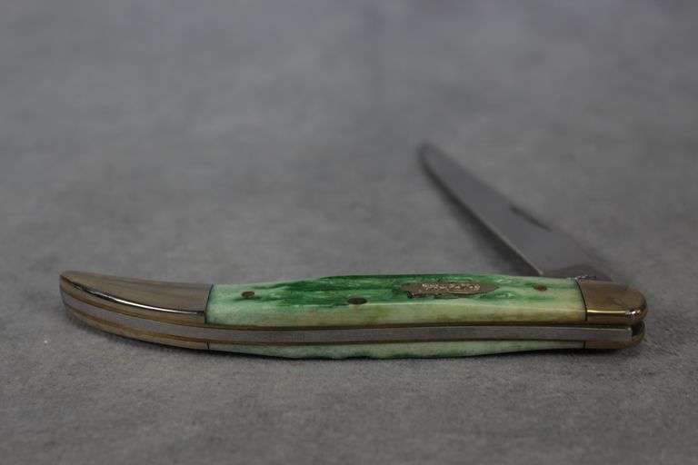 2009 CASE MEDIUM TOOTHPICK EMERALD GREEN BONE KINFOLKS 610094