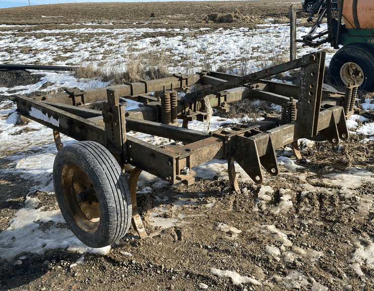 Kewanee Model 180 Chisel Plow