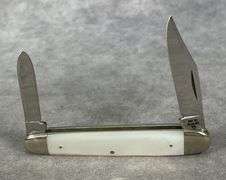 1978 CASE XX 079 MOTHER OF PEARL TWO-BLADE SLEEVEBOARD