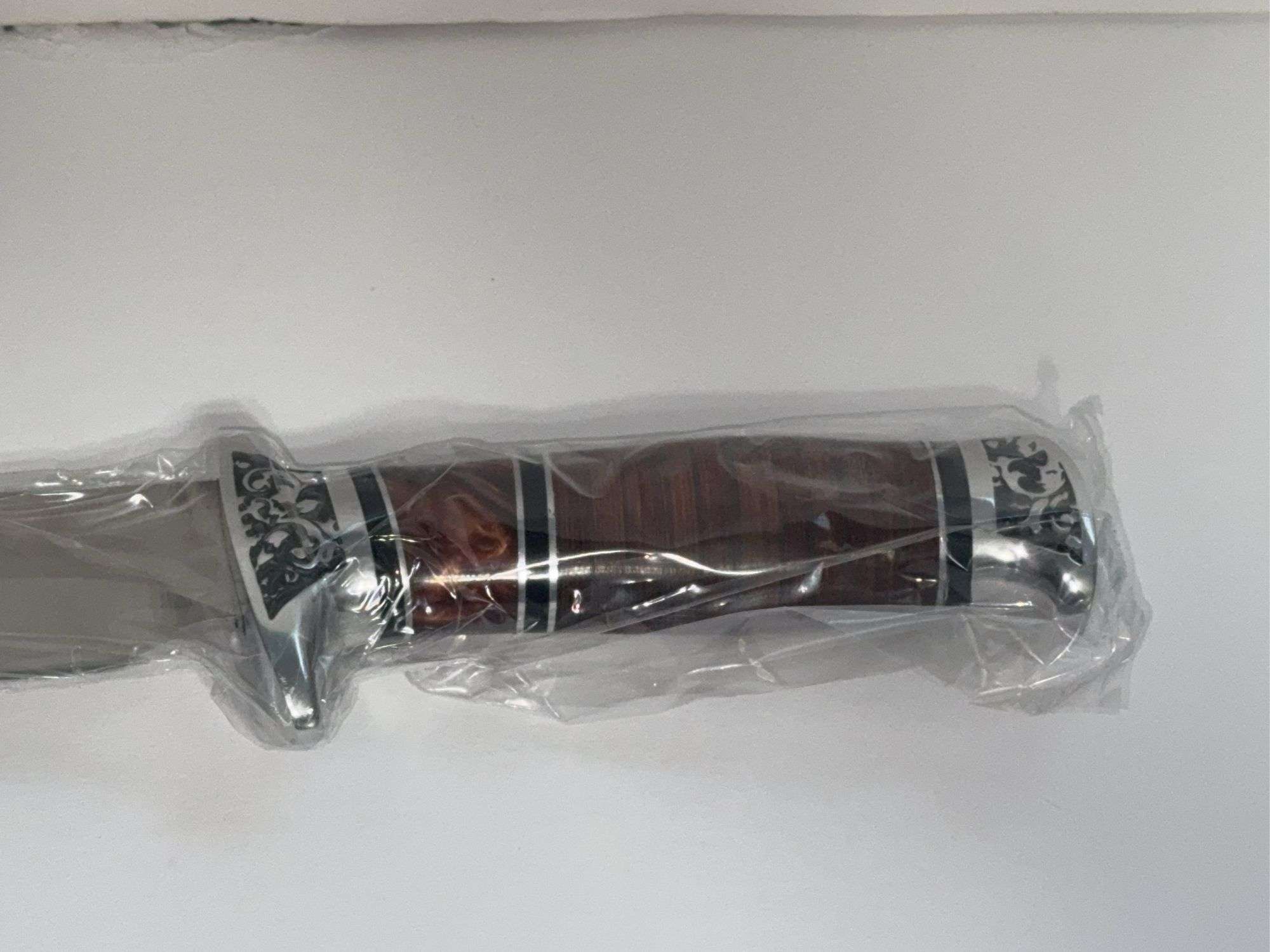 Hunt-Down Buck Knife (New)