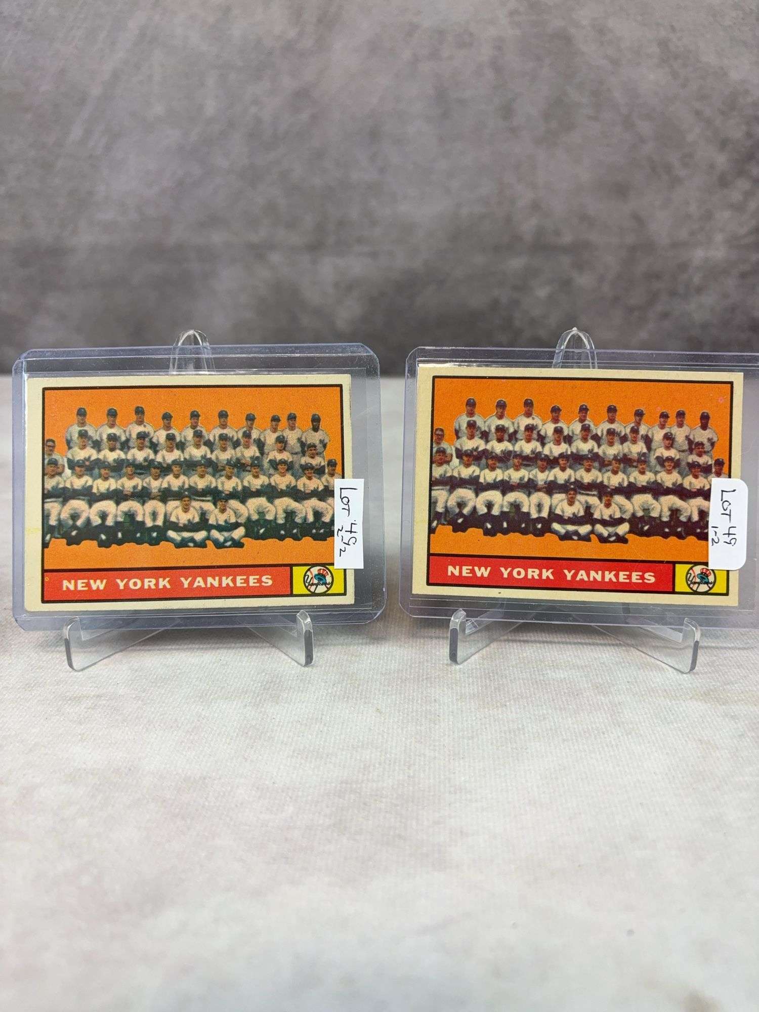 1961 Topps BB Yankees Team #228 - 2 Card Lot - Both Nice EXMT