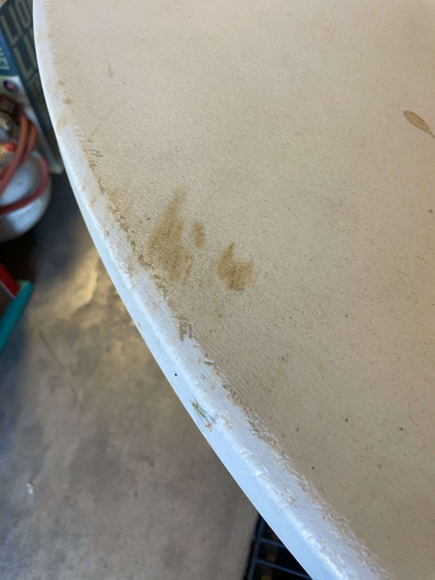 Office Star round table - 60" wide