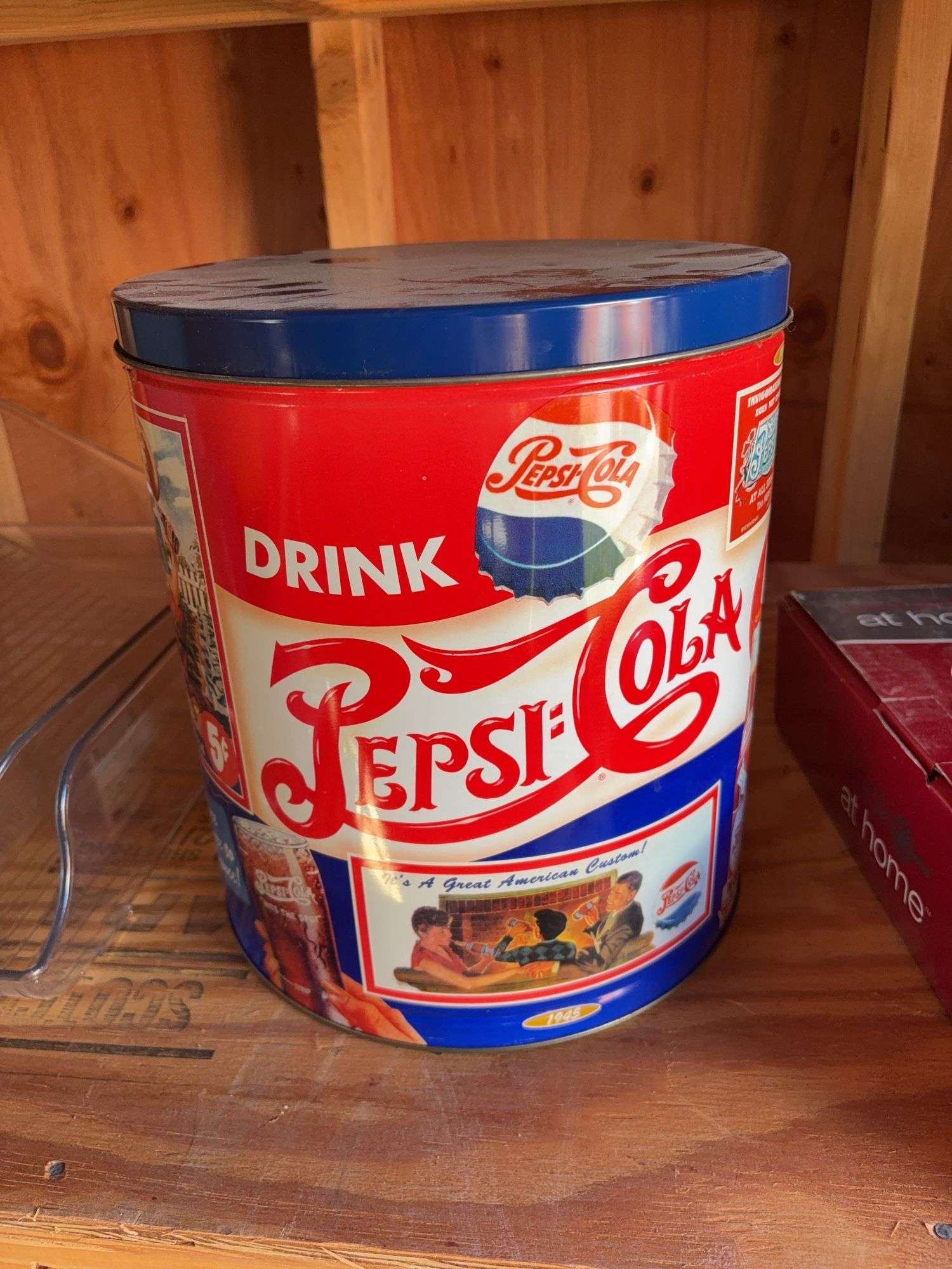 2-piece roasting pan w/ box, (2) pots, Pepsi-cola tin & misc.