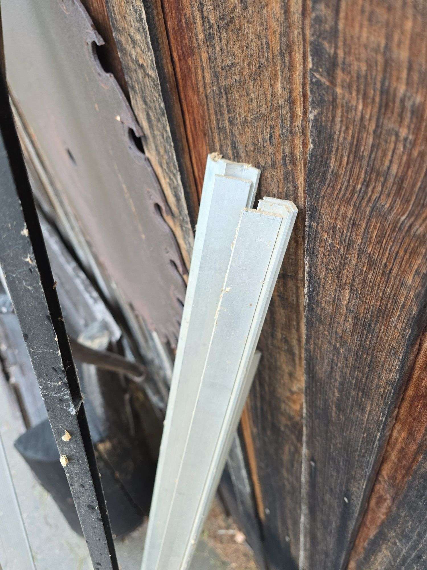 7 pcs 8ft long 1" wall tubing & misc strips