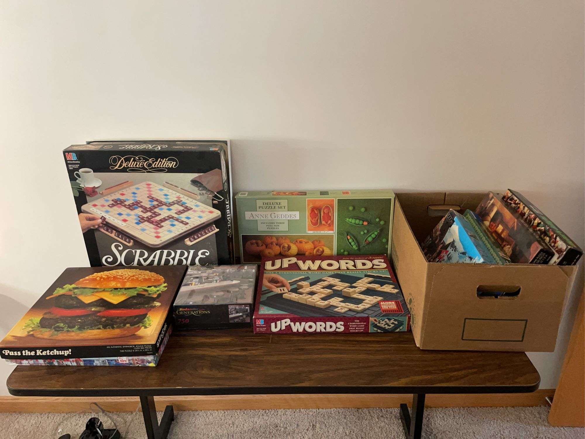 (8) Miscellaneous board games and puzzles
