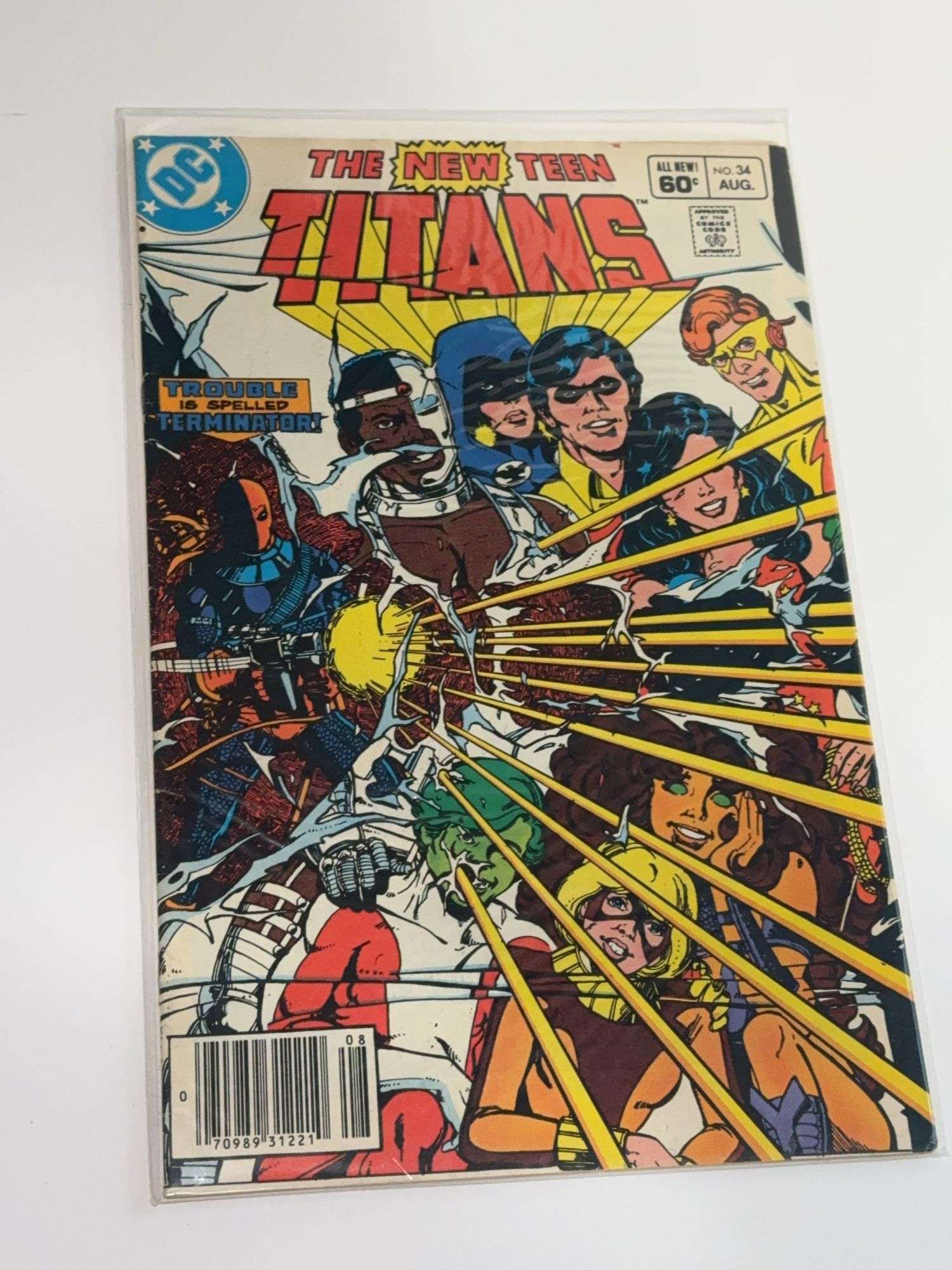 (13) The New Teen Titans Comics