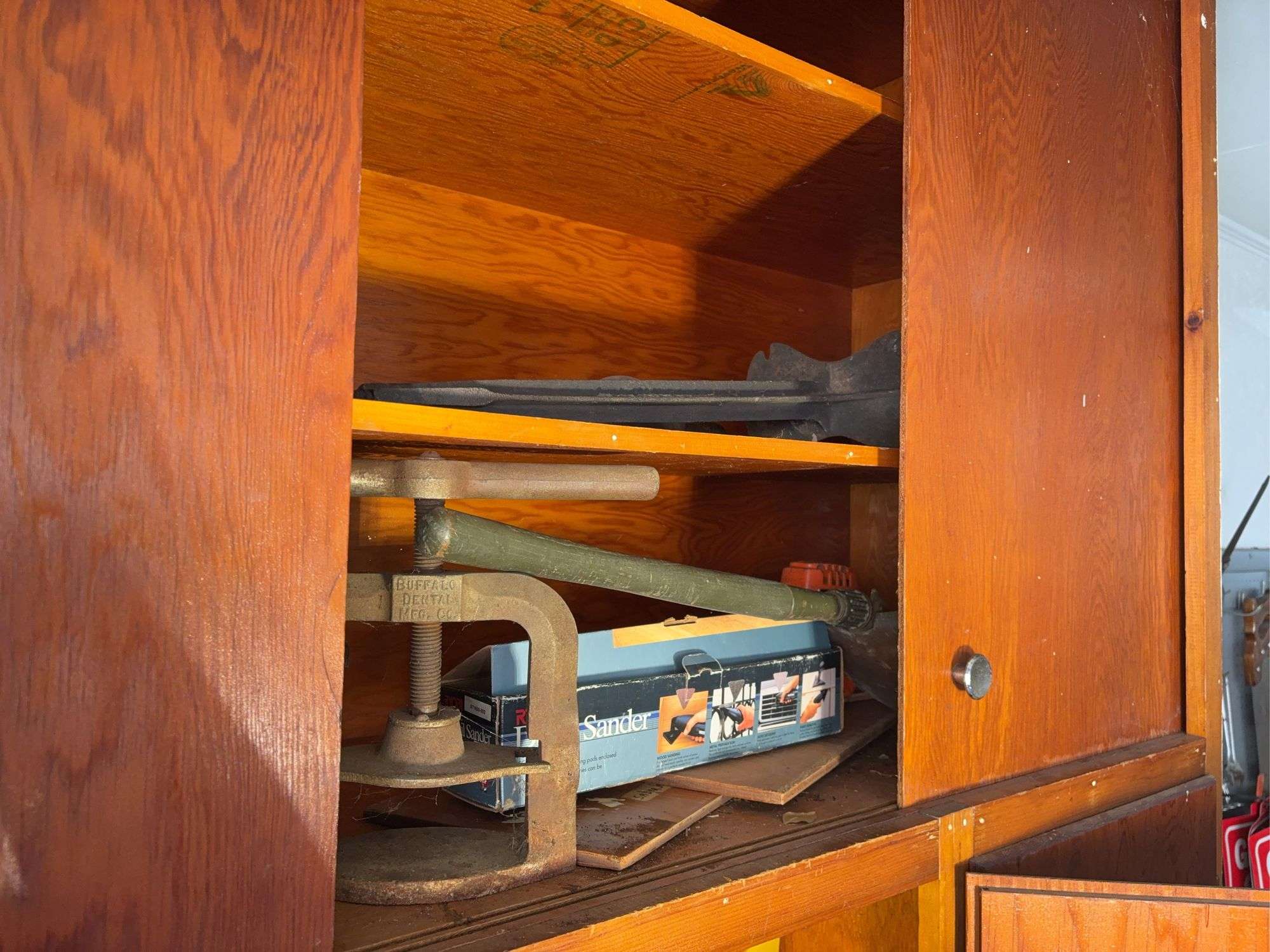 Buffalo dental dental press, detail sander, folding military shovel & more