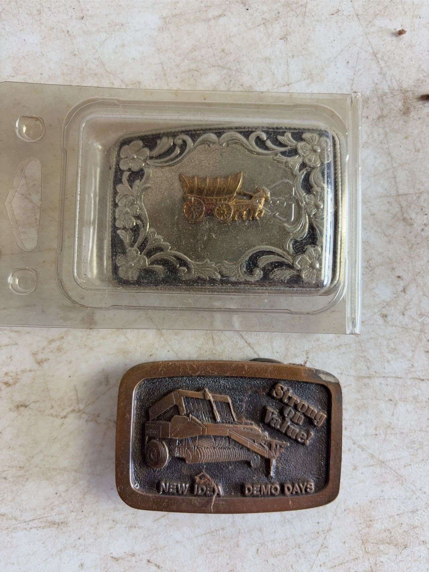 (8) miscellaneous belt buckles - see photos