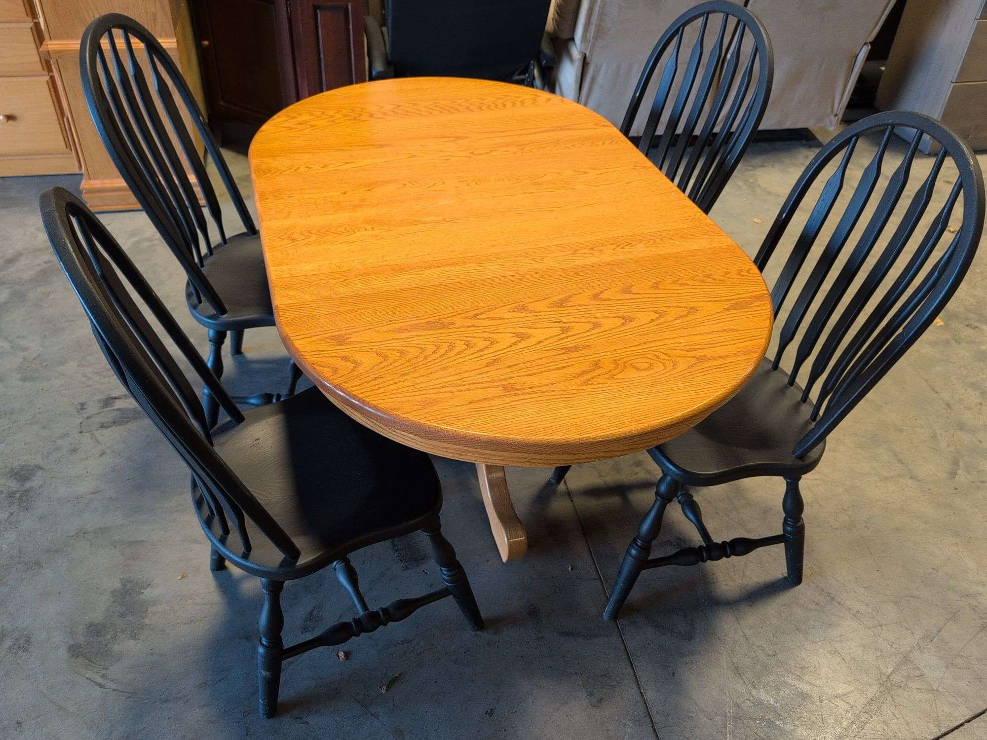 Dining table and (4) black chairs - chipped paint