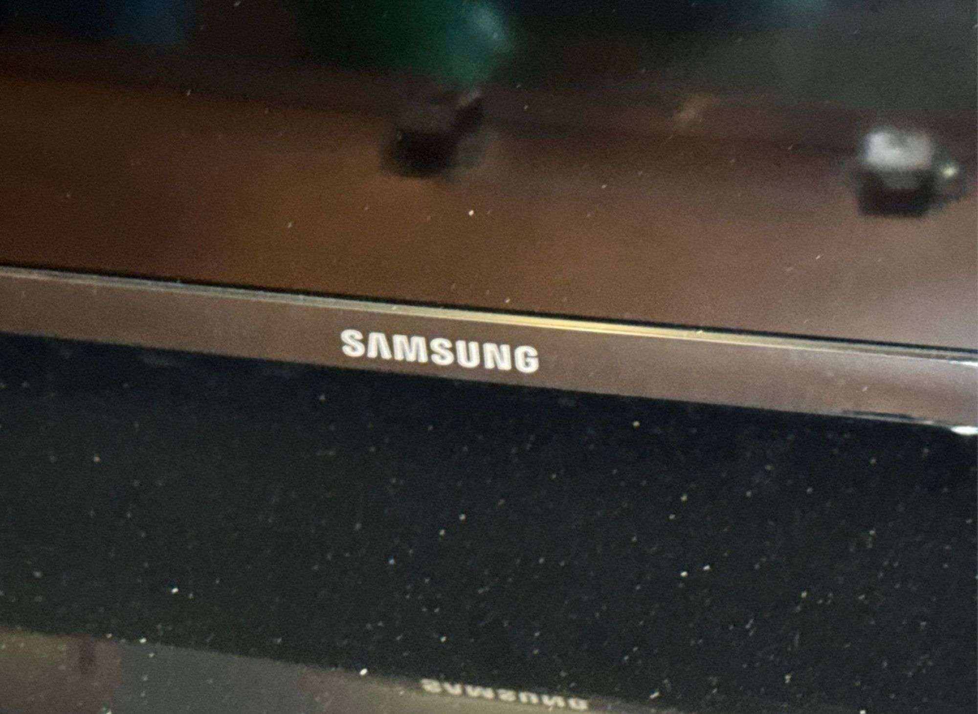 Samsung 38” TV