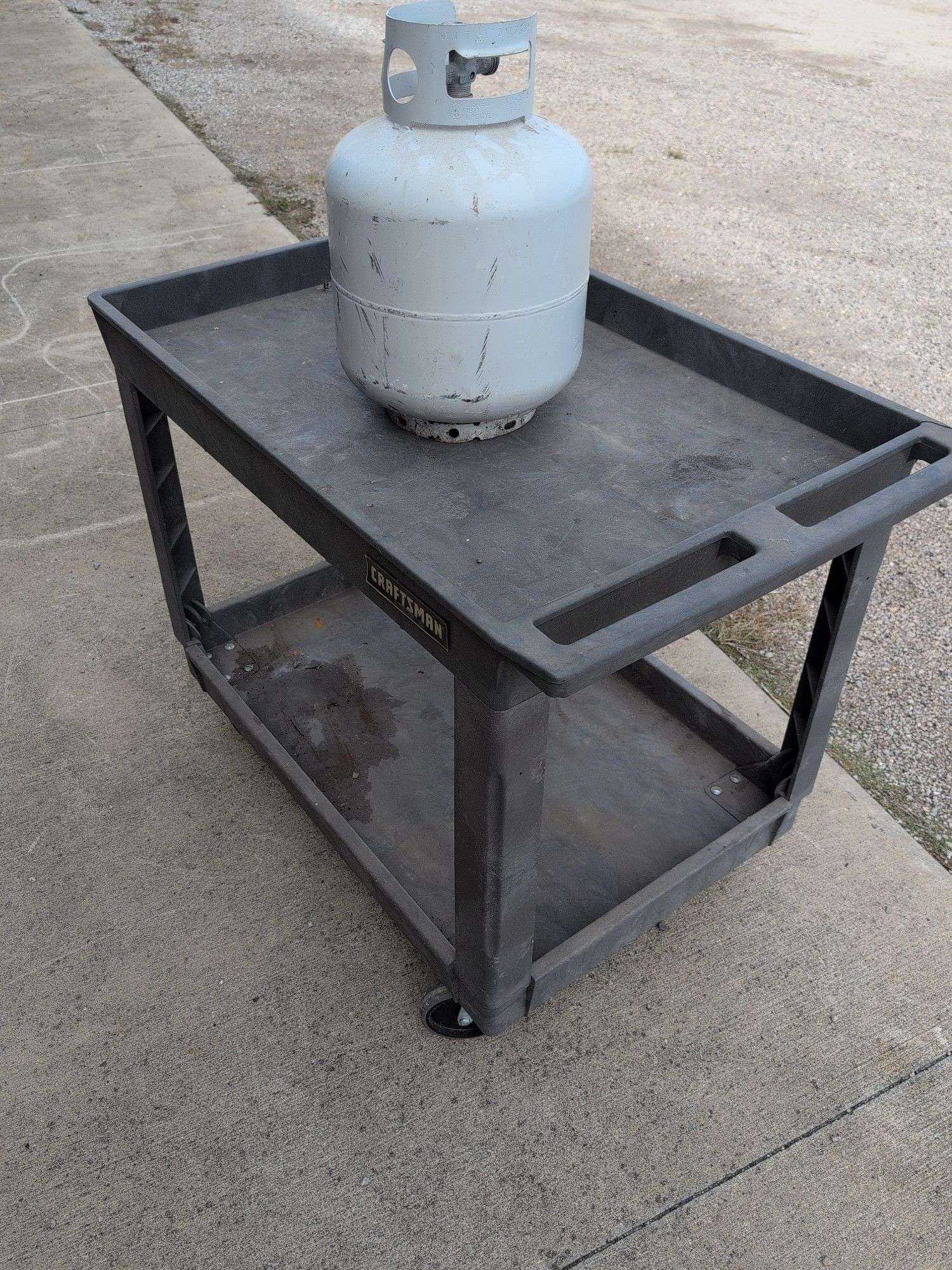 Craftsman utility cart with propane tank
