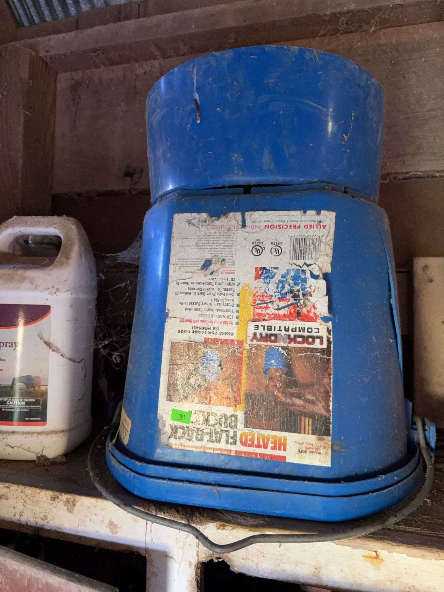 Two small water buckets (has a crack)