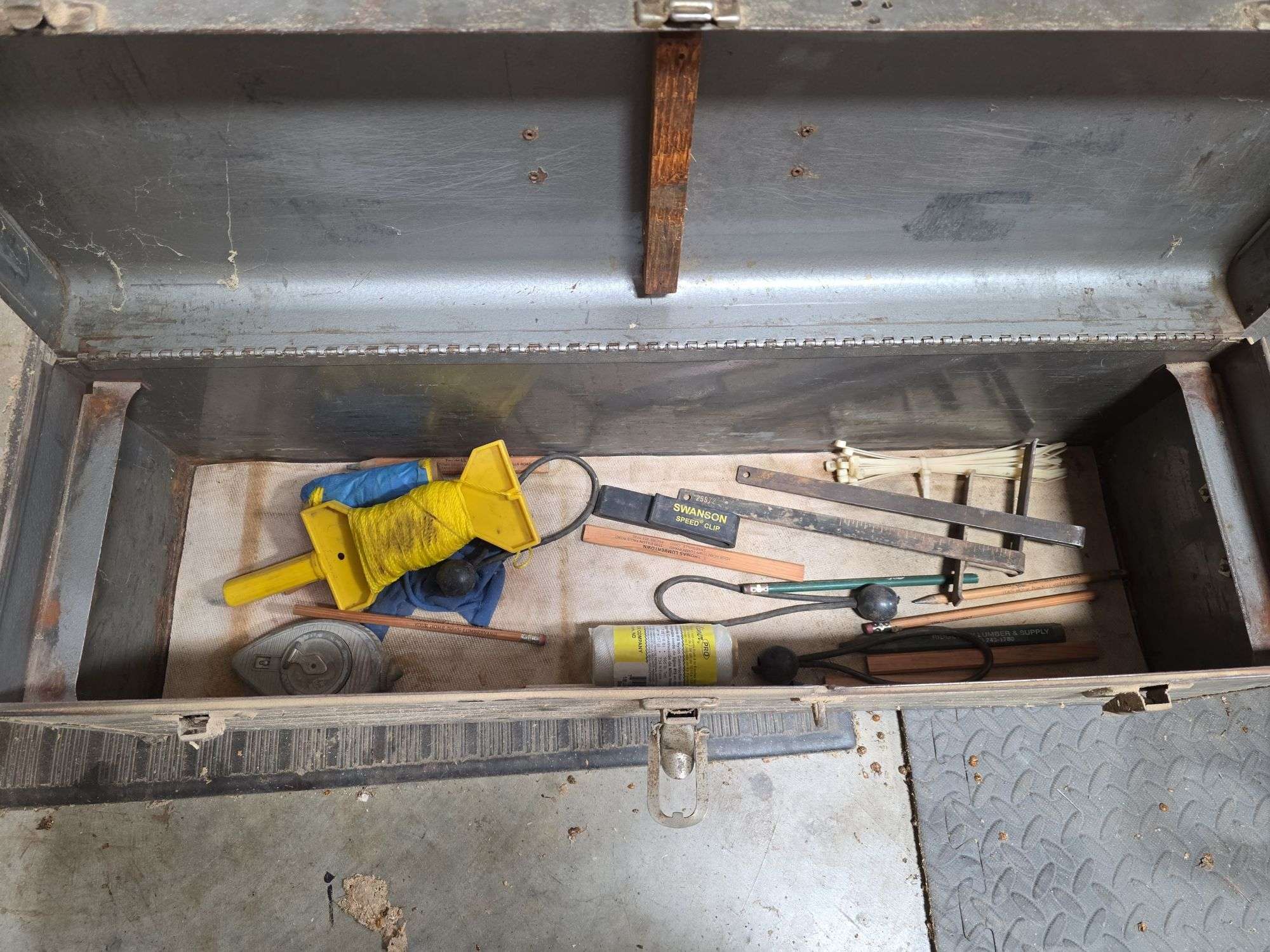 Craftsman toolbox with contents