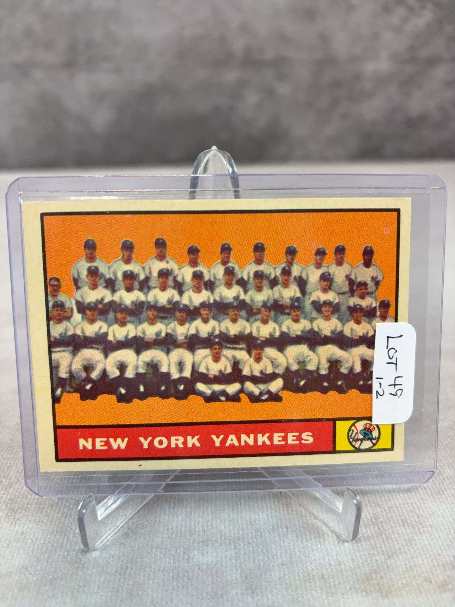 1961 Topps BB Yankees Team #228 - 2 Card Lot - Both Nice EXMT