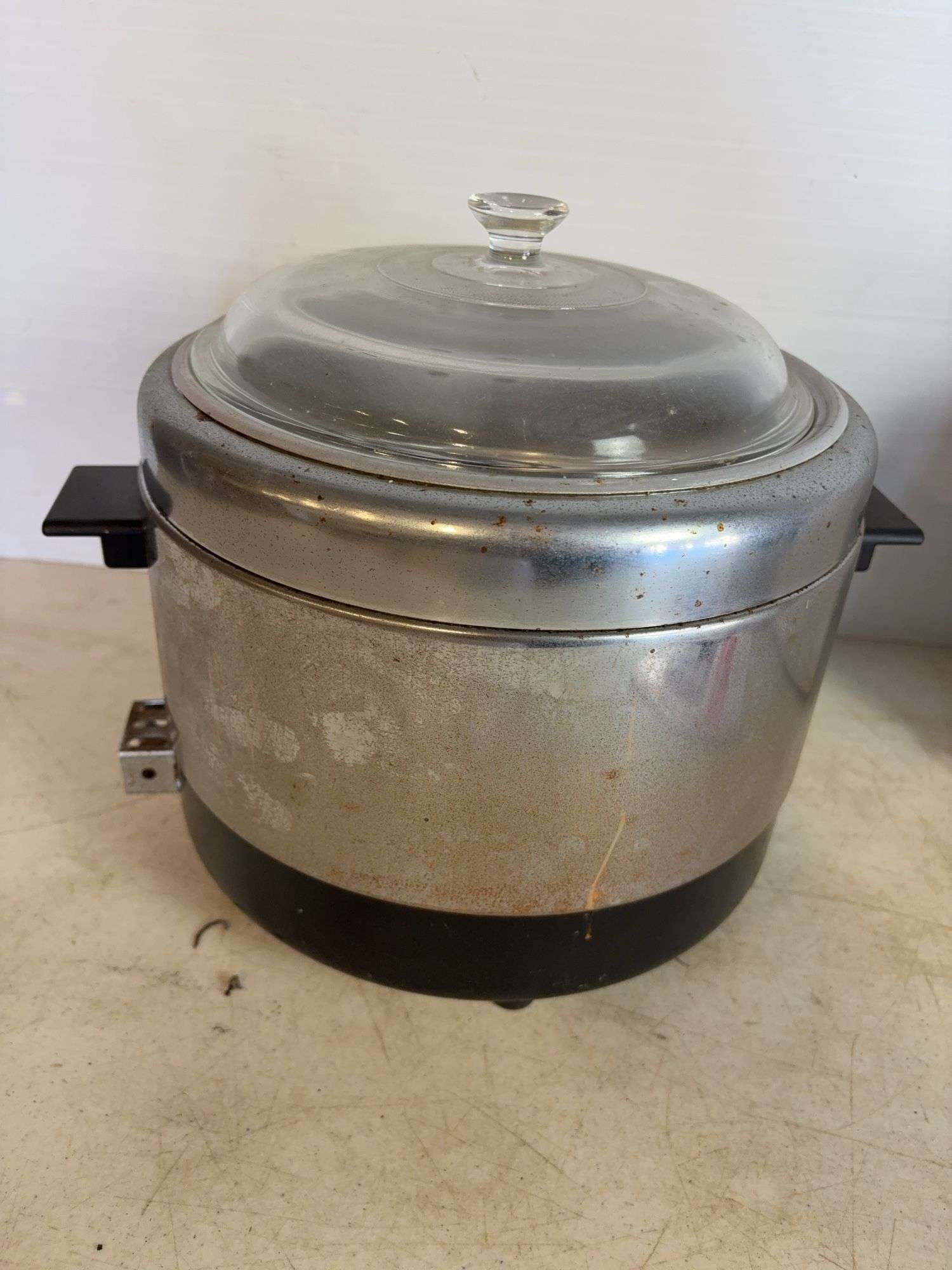 Food grinder, food cooker/fryer, and more