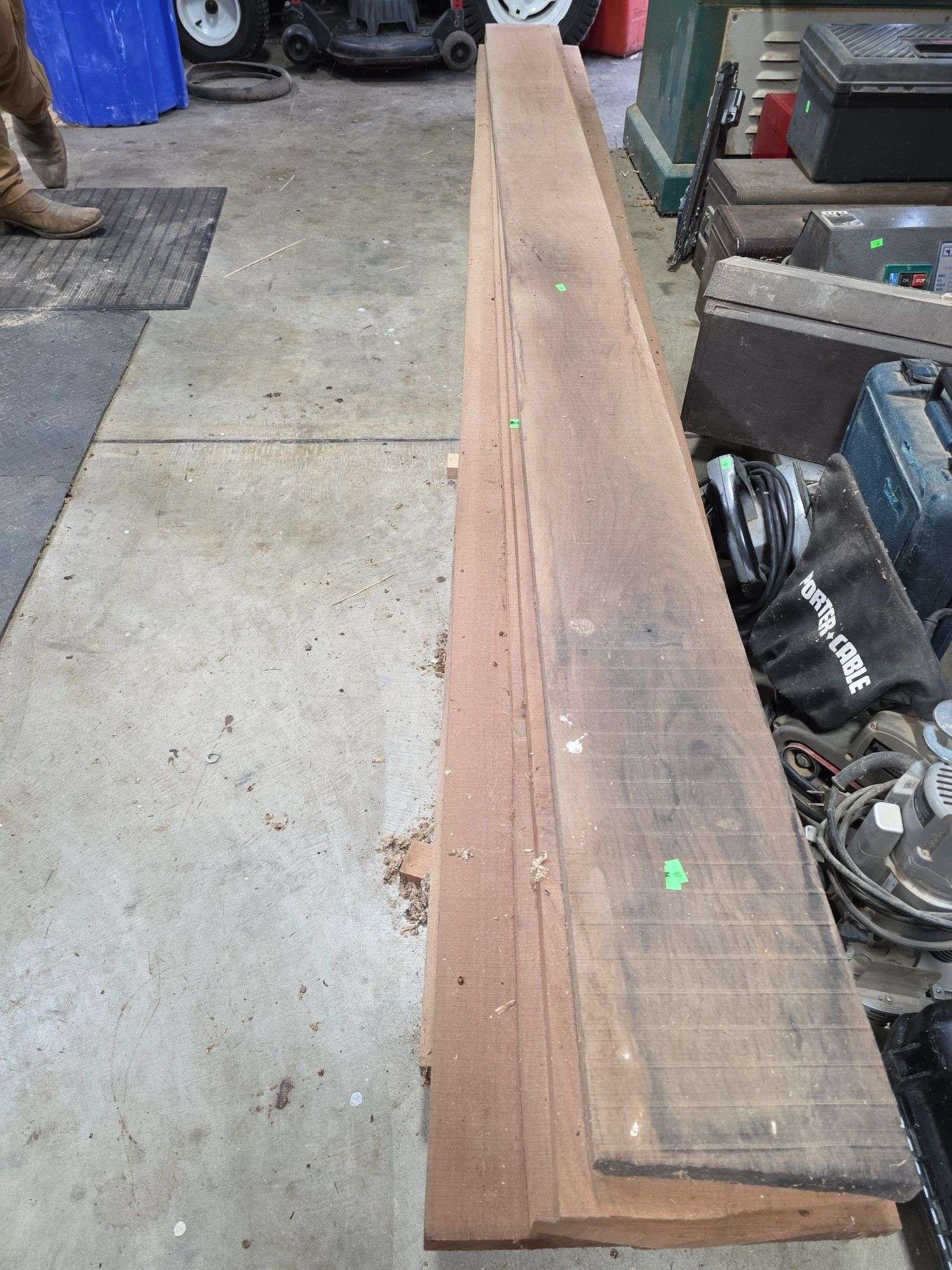 9 pcs 11ft appears to be cherry