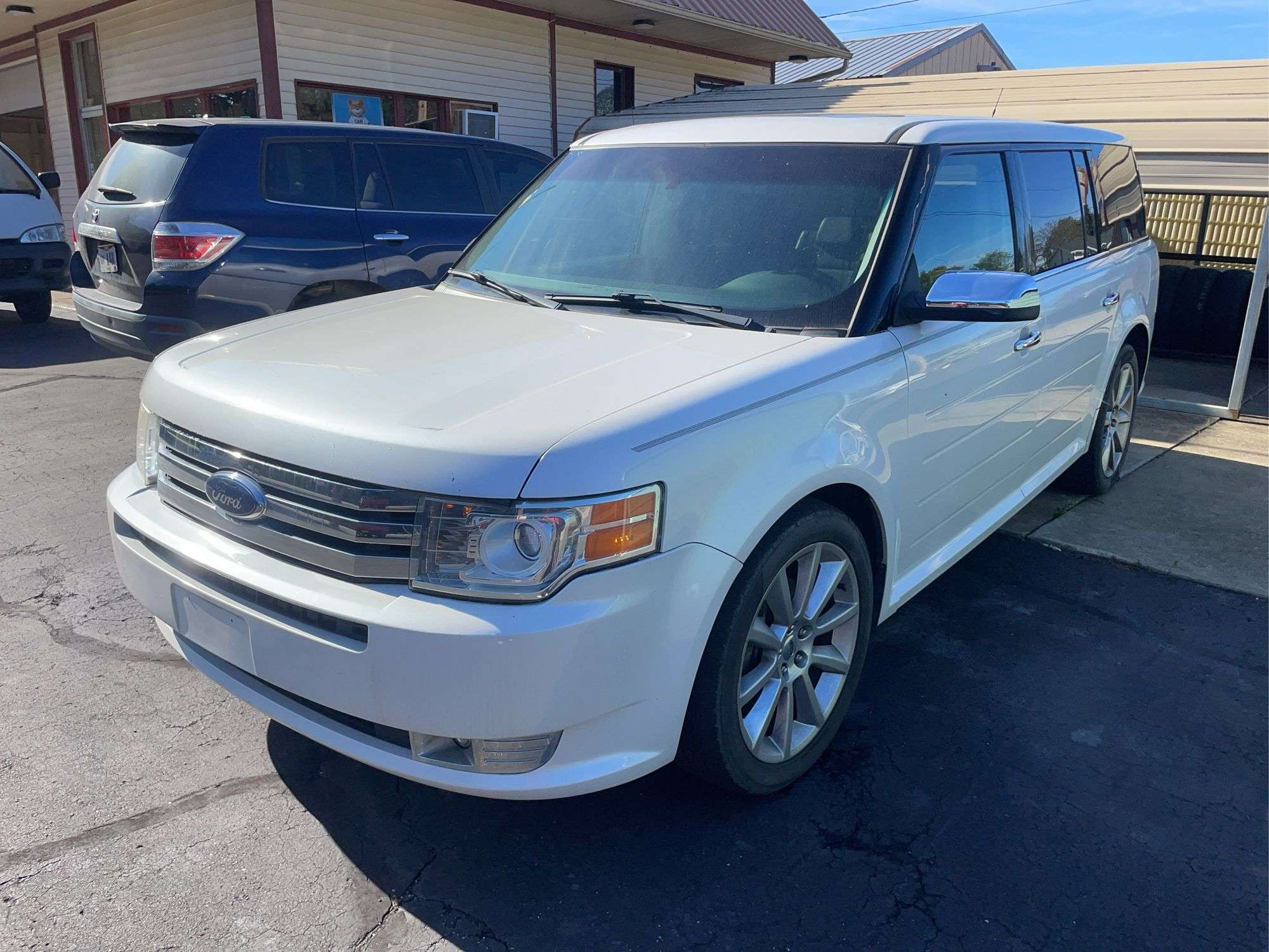2010 Silver AWD Ford Flex