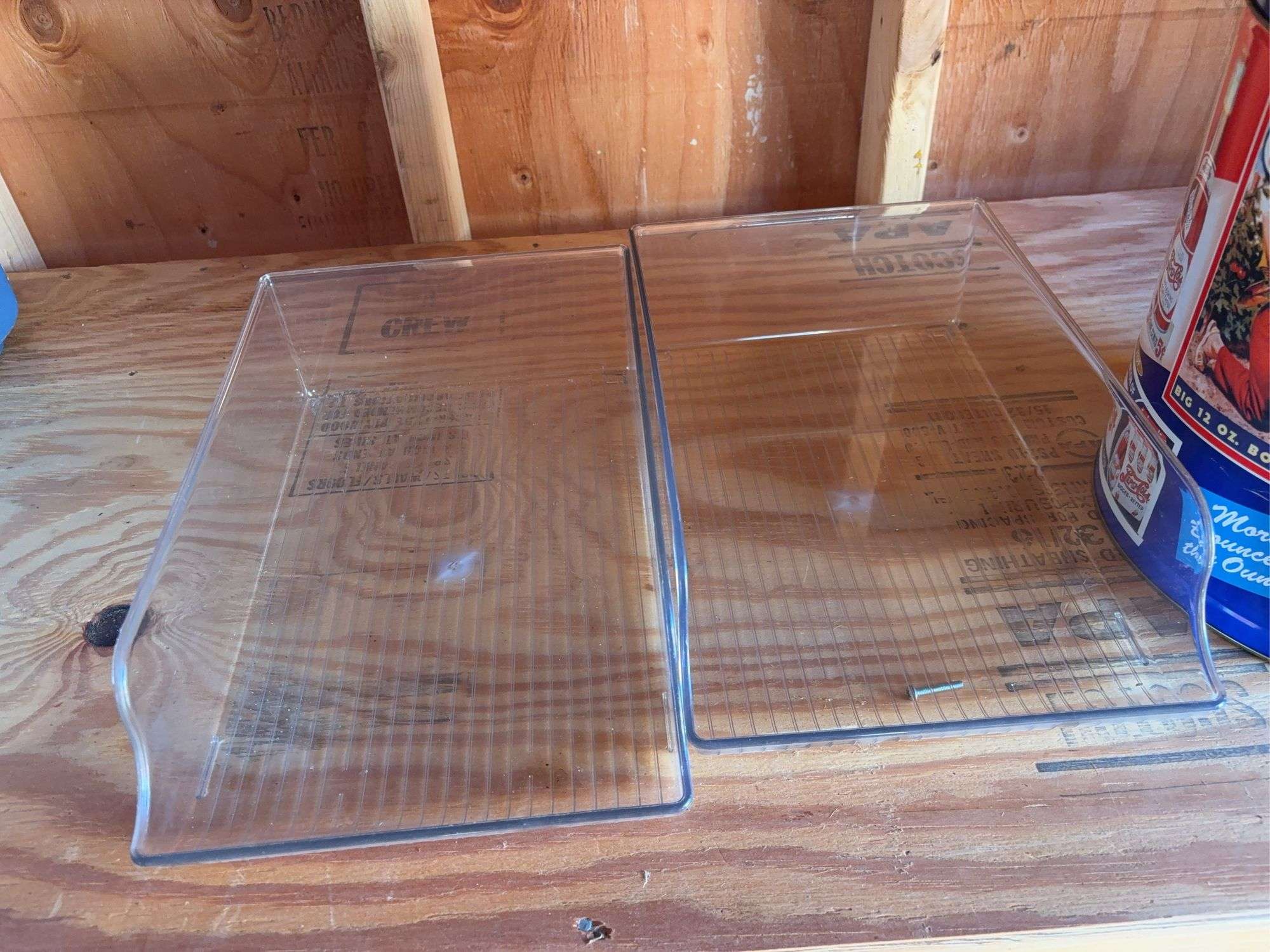 2-piece roasting pan w/ box, (2) pots, Pepsi-cola tin & misc.