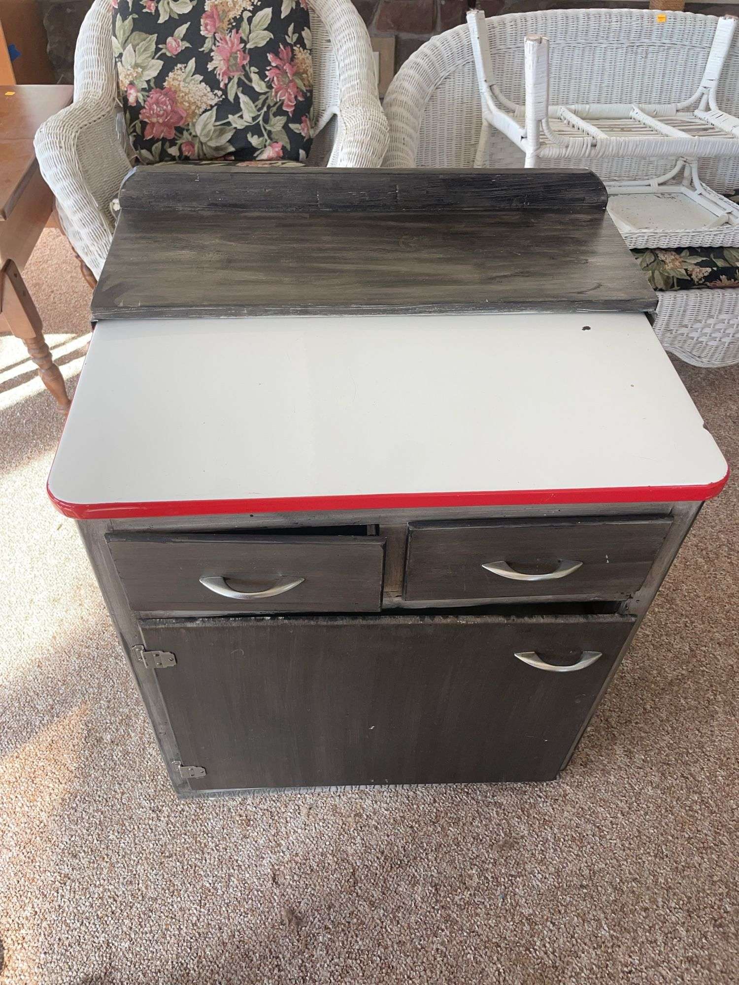 Enameltop stand - 28x22x34