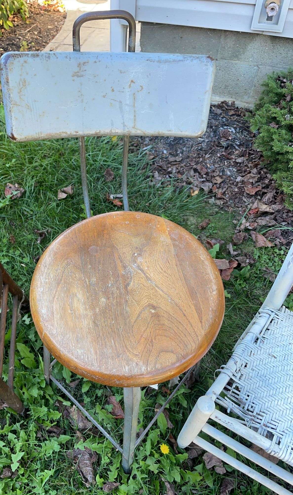 (4) chairs - wicker seat, swivel & others