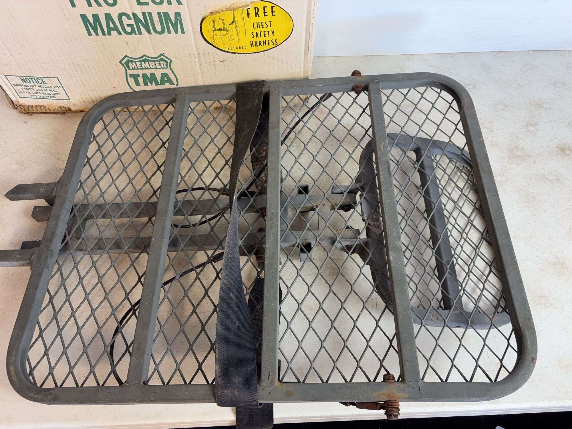 Pro-Lok magnum deer stand - single