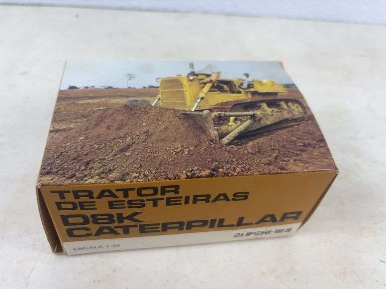 D8K Caterpillar Dozer 1:50 Scale