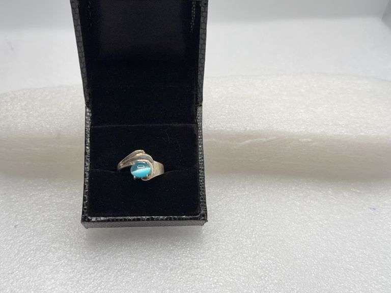Beautiful 925 Blue Stone Ring Size 7 1/2