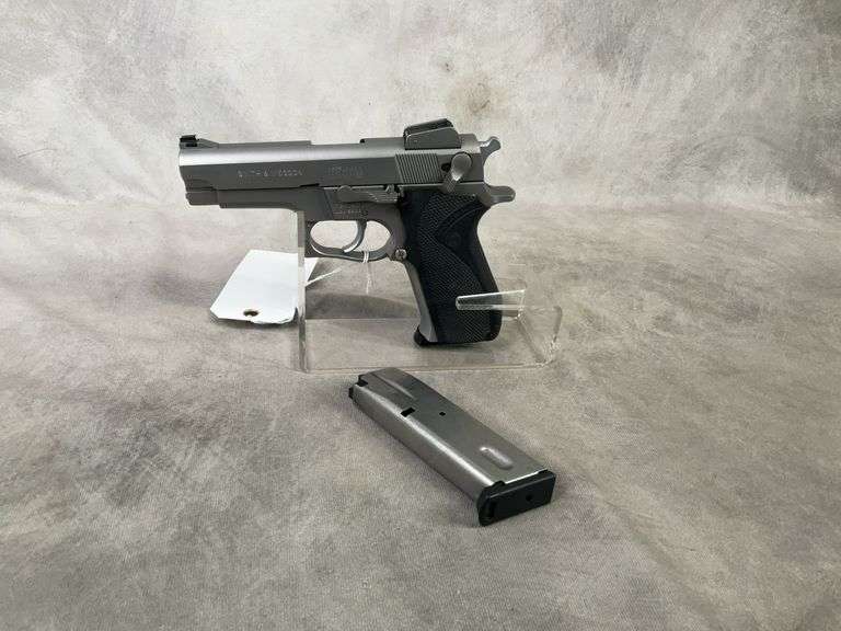 Smith & Wesson Model 5906 .9MM Serial # TCW153