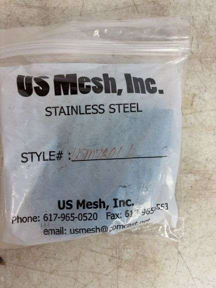 (2) machettes, Cabela's knife, and stainless mesh