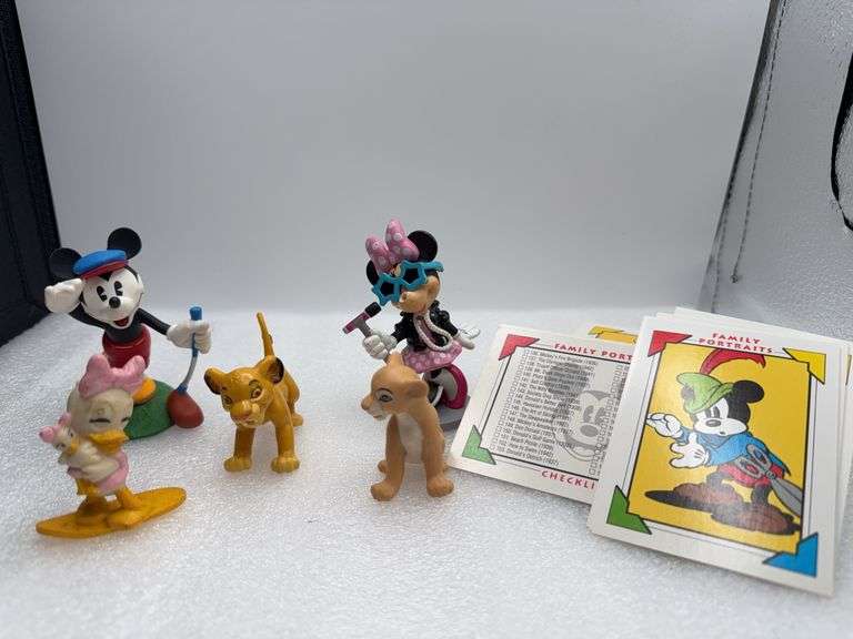 Disney Figures and Cards