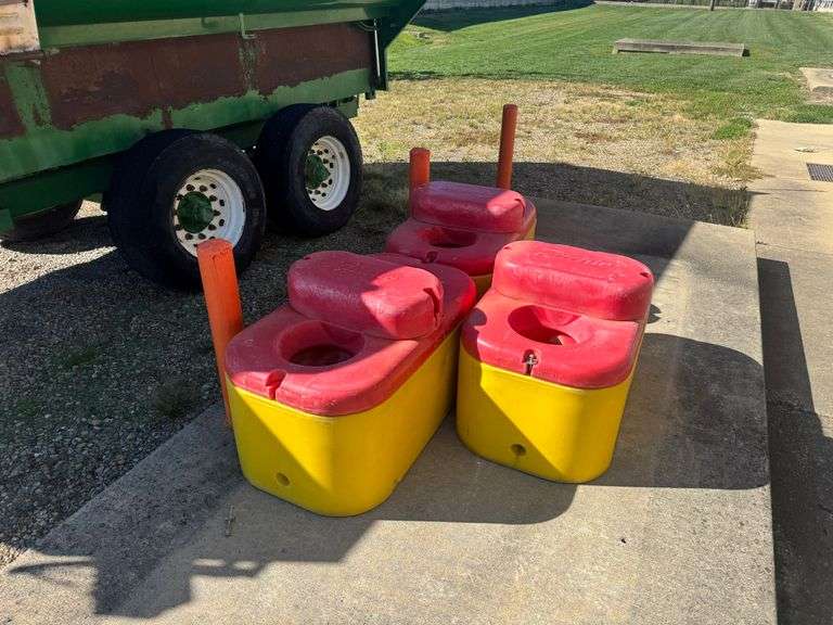 (3) Ritchie Waterers