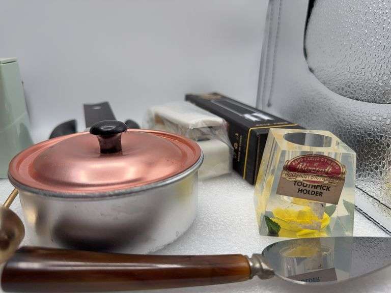 Kitchenware Assortment