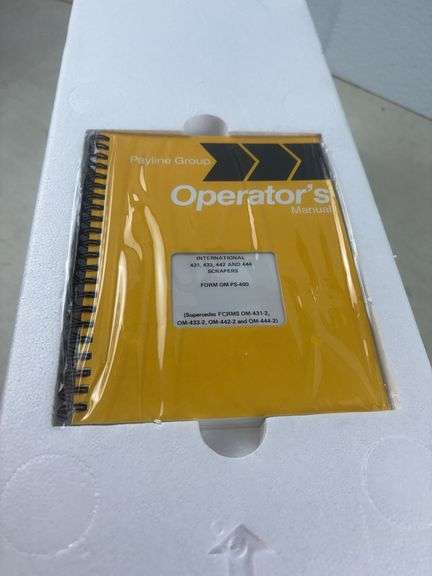 International Harvester 433 Dual Engine Pay Scraper 1/25 Scale-First Gear
