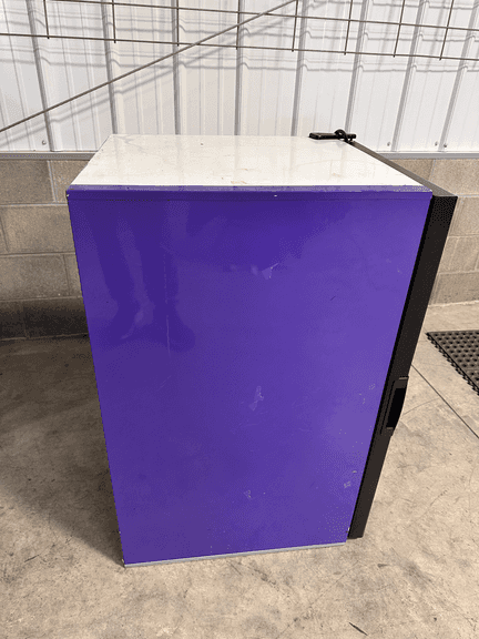 Black Countertop Display Refrigerator with Swing Door - 7 Cu. Ft. Works