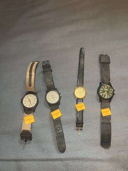 (4) Men’s Wristwatches
