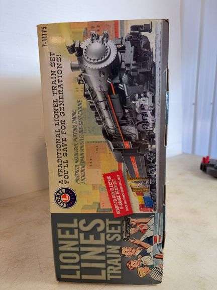 Lionel Lines train set in box