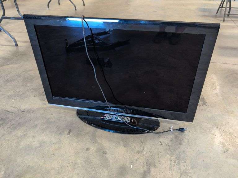 40" Samsung TV with remote - works