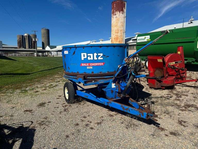 Patz pull type bale chopper