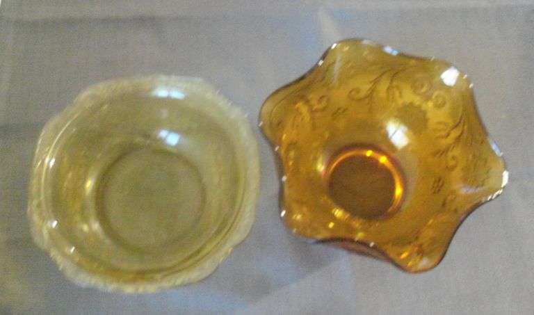 GLASS BOWLS