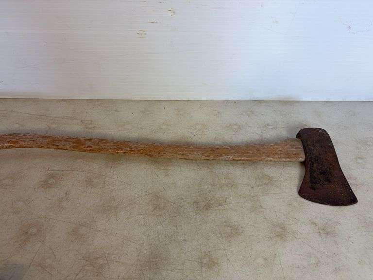 Axe and hatchet