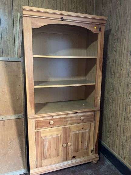 Broyhill Pine Bookshelf