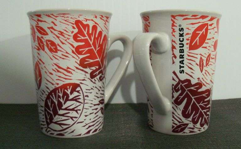 2 CHRISTMAS STARBUCKS COFFEE CUP 2016