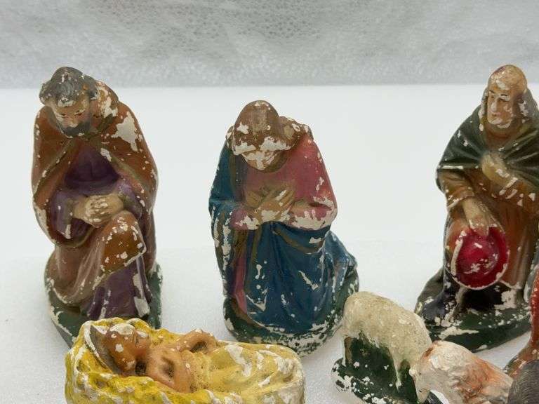 Vintage Chalk Nativity