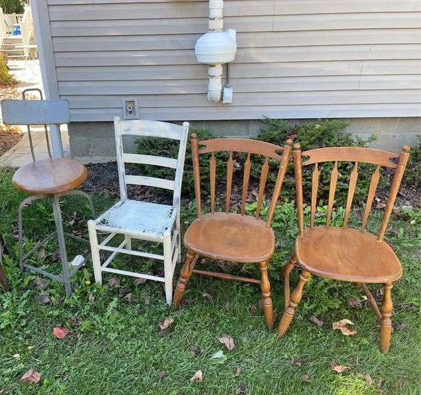 (4) chairs - wicker seat, swivel & others