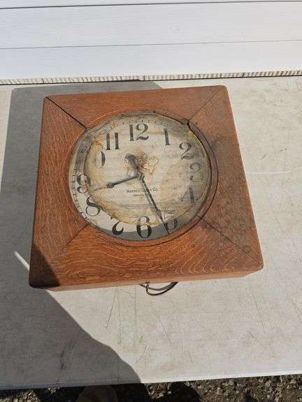 TECHRON WARREN CLOCK CO. ELECTRIC CLOCK