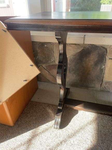 Large Wooden stand - 66x20x29