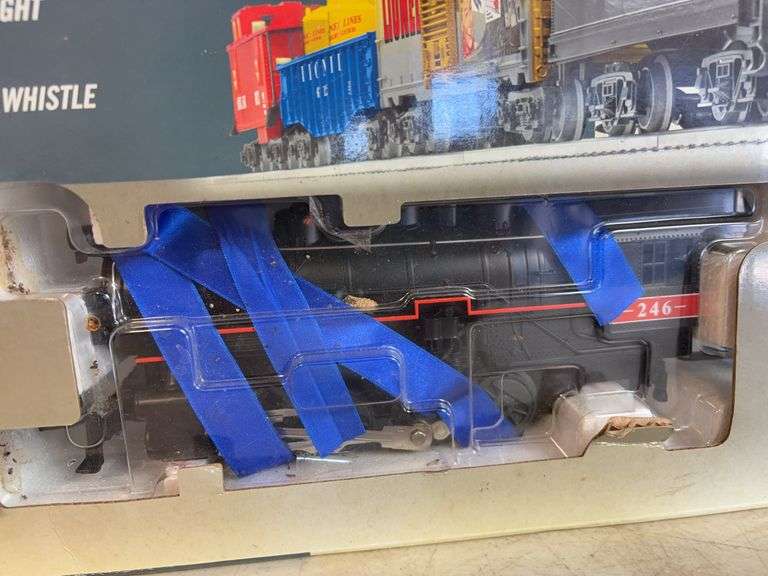 Lionel Lines train set in box